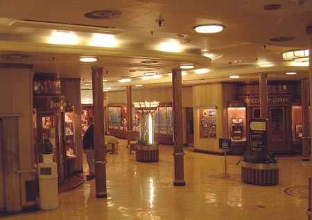 RMS Queen Mary - 1st Class Shopping
18 & 19 February 2002