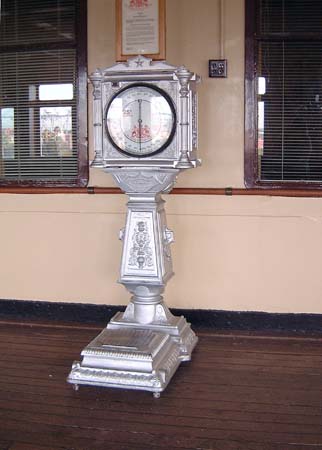 RMS Queen Mary - Royal Mail Victorian Scale no. 250
19 February 2002