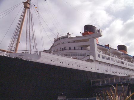 RMS Queen Mary - Long Beach, California
18 February 2002