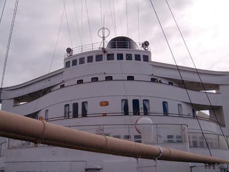 RMS Queen Mary - Long Beach, California
18 February 2002
