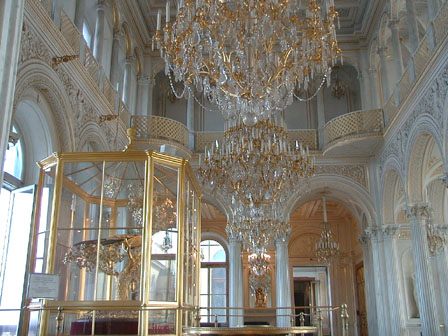 The Small Hermitage - Peacock clock