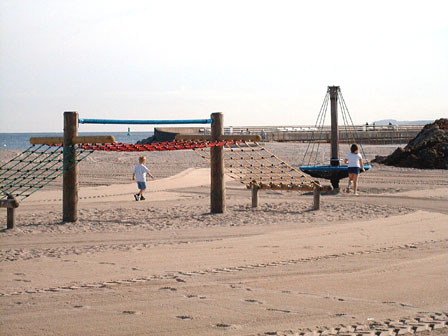 Travem&uuml;nde beach - Beverley & Howard