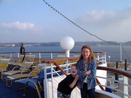 Leaving La Coru&ntilde;a, Howard & Sophie