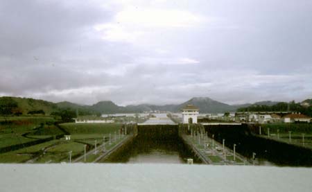 Approaching Miraflores Lock