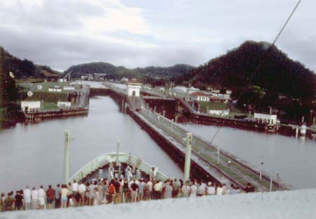 Approaching San Miguel Lock