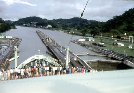 Leaving San Miguel Lock